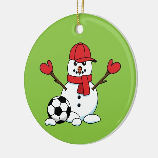 Funny Snowman met Voetbal Keramisch Ornament (Links)