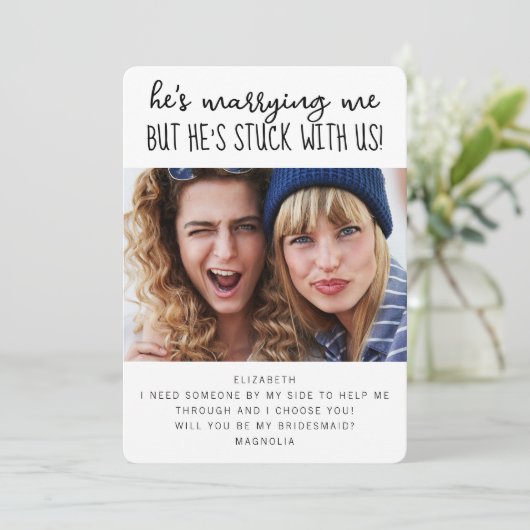 Funny Stuck met ons Foto Bridesmaid proposal Kaart (Staand voorkant)