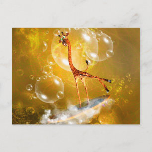 Funny surfgiraf met golven en bubbels briefkaart