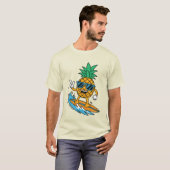 Funny Surfing Pineapple T-Shirt Tropical Surf Tee (Devant entier)