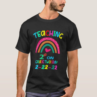 Funny Teaching 2nd Grade 2-22-22 22nd F T-shirt