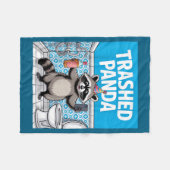 Funny Trashed Panda Raccoon Gets Drunk  Fleece Deken (Voorkant (Horizontaal))
