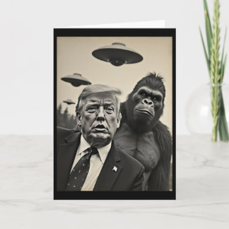 Funny Trump Bigfoot Selfie With Ufos Weird Alien Kaart