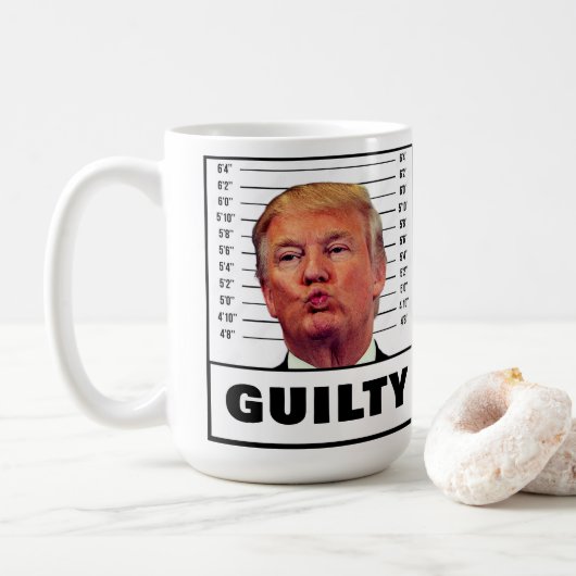Funny Trump Guilty Koffiemok (Met donut)