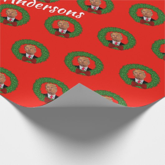Funny Trump Pucker en Green Wreate Kerstmis Cadeaupapier (Hoek)