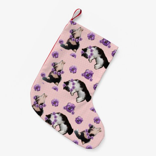 Funny Tuxedo Cat Pink Polka Dot kerststop Kleine Kerstsok (Voorkant (Hangend))