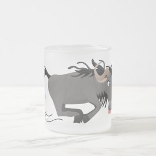Funny wildebeest die de illustratie van de cartoon matglas koffiemok
