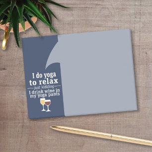 Funny Wine Quote - Ik drink wijn in yoga-broek Post-it® Notes