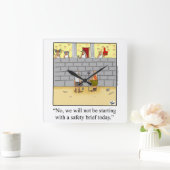 Funny "Work Safety" Humor Wall Clock Vierkante Klok (Huis)