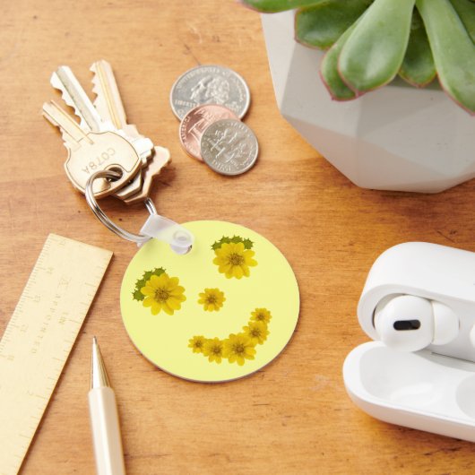Funny Yellow Wildflower Smile Sleutelhanger (Bureau)