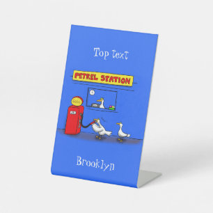 Funny zee gulls petrel cartoon humor reclamebord met voetstuk