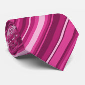 Fuschia strepen stropdas (Opgerold)