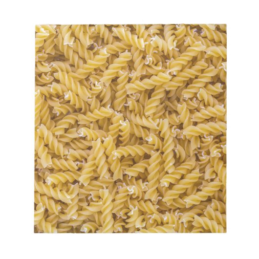 Fusilli pasta macro als achtergrondstructuur notitieblok (Voorkant)