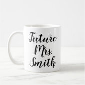 Futur Mme (Nom)| Mug de café Fiançailles branché (Gauche)