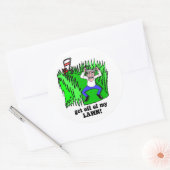 ga van mijn gazon af ronde sticker (Envelop)