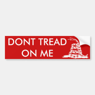 Gadsden_flag 11in Bumper2 Wit op Rood Bumpersticker