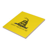 Gadsden-vlag 'Treed niet op mij' ZWART GEEL Tegeltje (Zijkant)