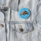 Galapagos tortoise cartoon ronde button 5,7 cm (In situ)