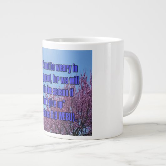 Galatians 6:9 WEBU Mug Extra Grote Beker (Voorkant rechts)