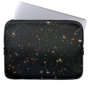 Galaxy Cluster Abell 370 Parallel Veld. Laptop Sleeve
