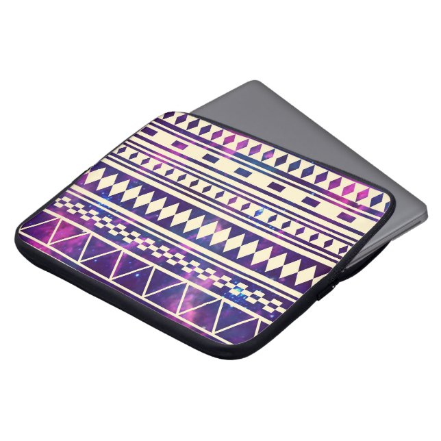 Galaxy en aztec laptop sleeve (Voorkant top)