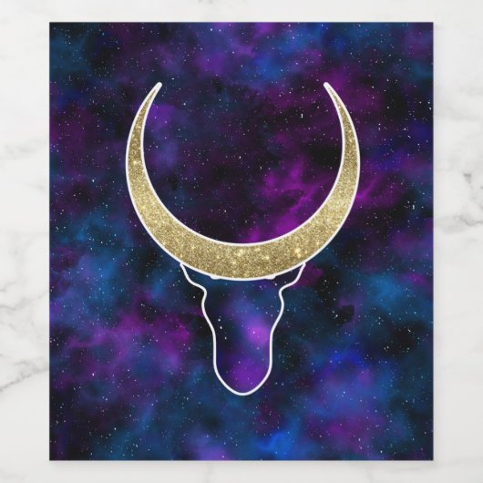 Galaxy koe stier met gouden horens. Ruimteontwerp Wijn Etiket (Enkel label)