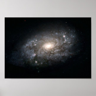 Galaxy NGC 3949: een melkweg vergelijkbaar met de  Poster