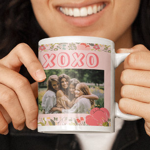 Galentine's Day bloemrijk roze 2 foto collage xoxo Koffiemok