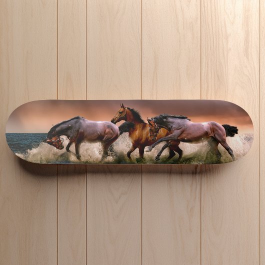 Galopperende paarden in Surven Skateboard Deck