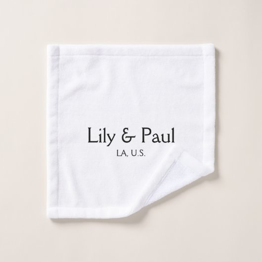 Game on add couple name wedding party place city g (Gant de toilette)