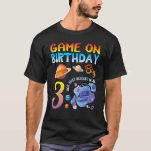 Game on My Birthday Gamer Boy heeft net Lev bereik T-shirt