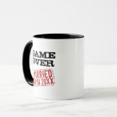 Game Over grappige koffie mok met trouwdatumstempe (Voorkant links)