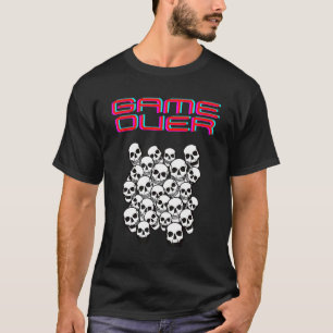 Game over Halloween met stapel skeletten en boog T-shirt