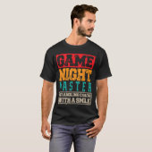 Gamenight Host grappig T-shirt (Voorkant volledig)