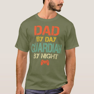 Gamer pa van Dag Guardian van Night Gaming T-shirt