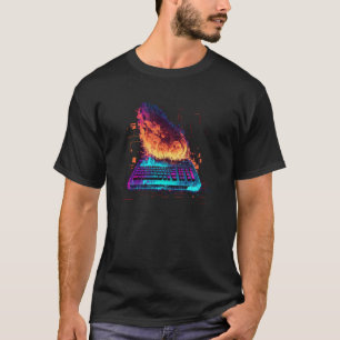 Gamingtoetsenbord in brand t-shirt