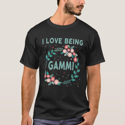 GAMMI T Gift Love is Moederdag Grandmoeder T T-shirt (Voorkant)