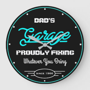 Garage Dad's of Any Name Fixing Turquoise Black Grote Klok