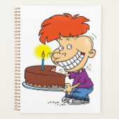 Garçon de dessin animé drôle avec gâteau d'anniver (Devant)