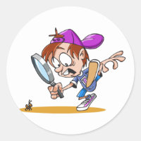 Garçon Utilisant Un Stickers En Verre Raisonnable