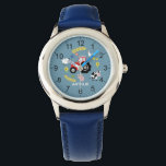 Garçons adorable ferme animal et tracteur & nom En<br><div class="desc">Cette jolie montre pour enfants moderne dispose d'un motif de dessin animé animal de ferme, avec un tracteur, des vaches, des cochons, des moutons, des poulets et des fleurs, et peut être personnalisée avec votre nom de garçon. Avec des chiffres clairs et faciles à lire, cette "première" montre est idéale...</div>