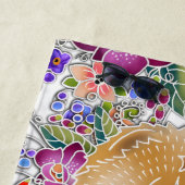 GARDEN DANCE chow serviette de plage fond blanc (En situation)