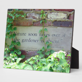 Garden Weeding Wisdom bij Inniswood Park Fotoplaat