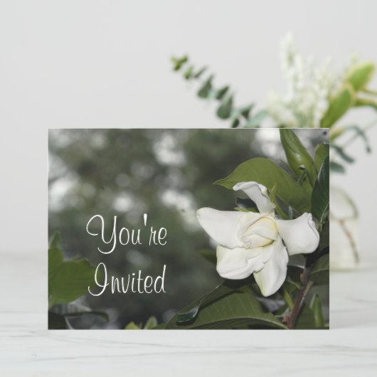 Gardenia Background Invitation Kaart (Staand voorkant)