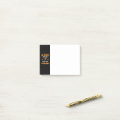 Gardez Le Calme Et Allez Pêcher Notes Post-it (Sur un bureau)