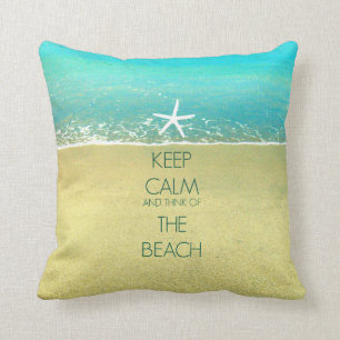 Gardez le coussin calme de sable de plage de
