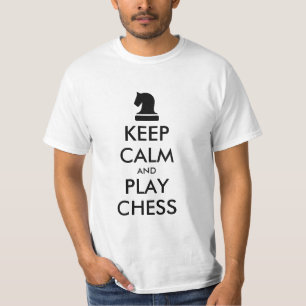 Gardez les T-shirts d'échecs de calme et de jeu