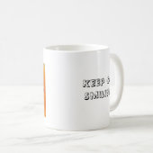Gardez sur la tasse de sourire (Devant droit)