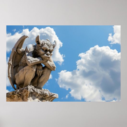 Gargoyle en wolken poster (Voorkant)