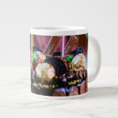 Gâteau au chocolat Mug d'anniversaire (Devant droit)